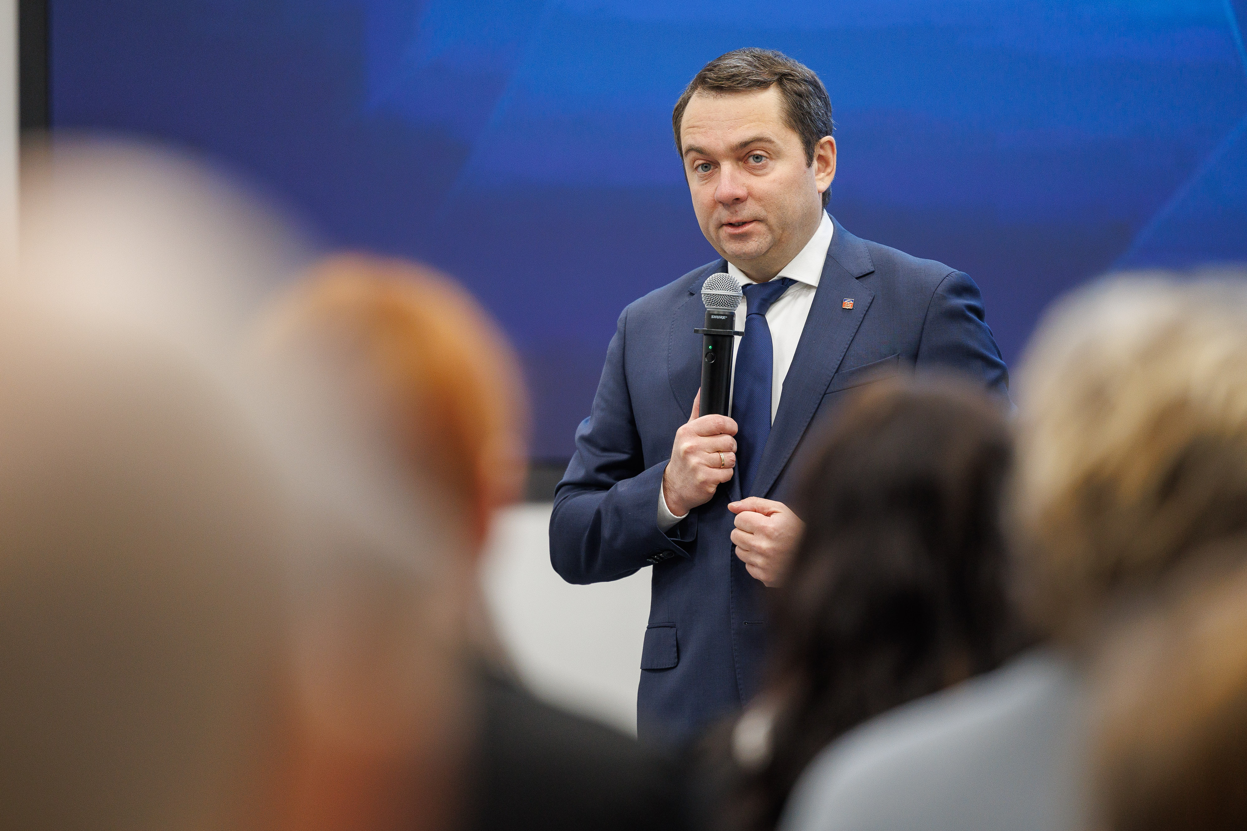 Из бюджета Мурманской области выделили 1,3 млрд рублей на оплату лечения детей, пенсионеров и тех, кто особенно нуждается в поддержке