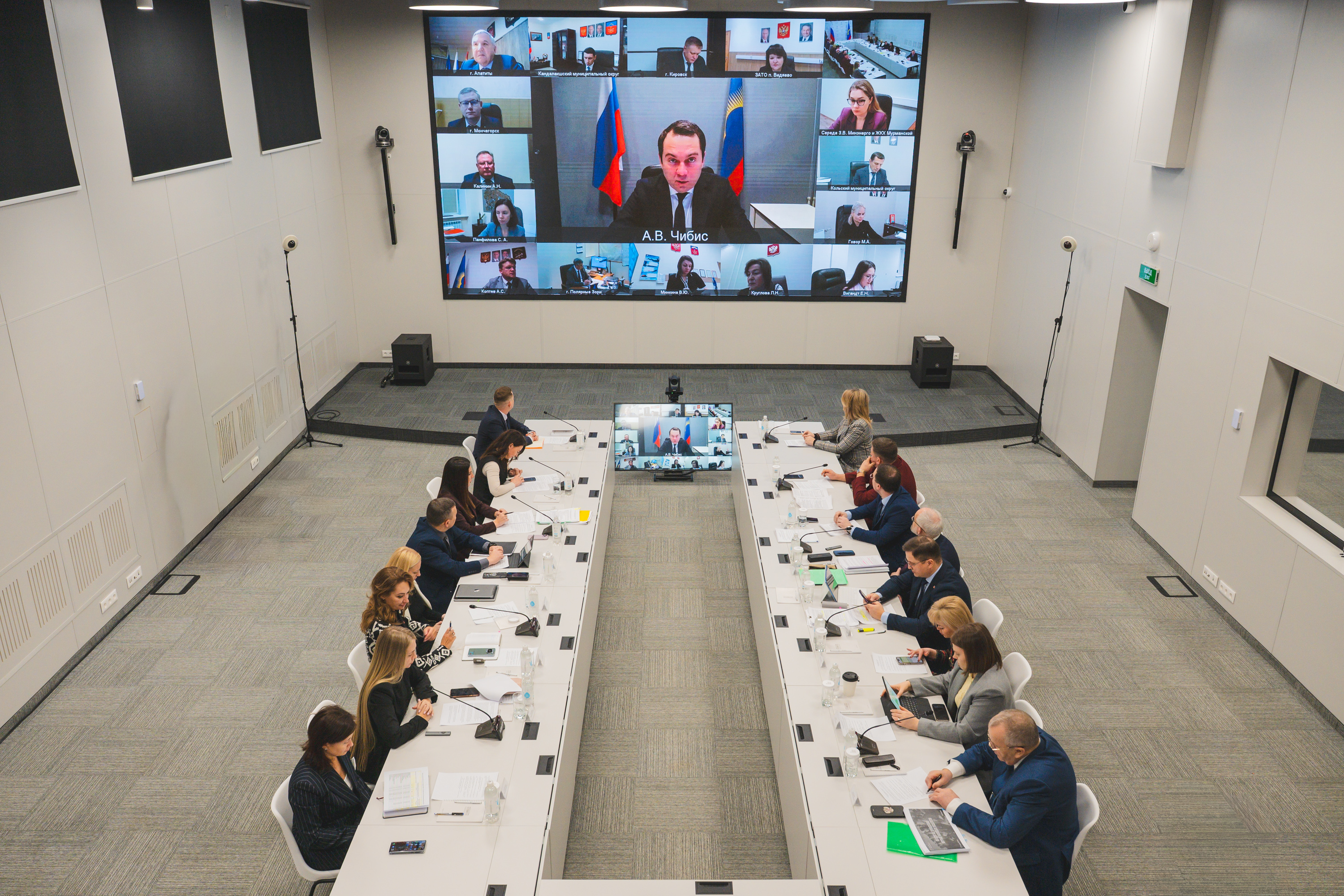 На оперативном совещании Андрей Чибис озвучил ряд решений по итогам проверок начисления зарплат педагогическим работникам реорганизованных учреждений