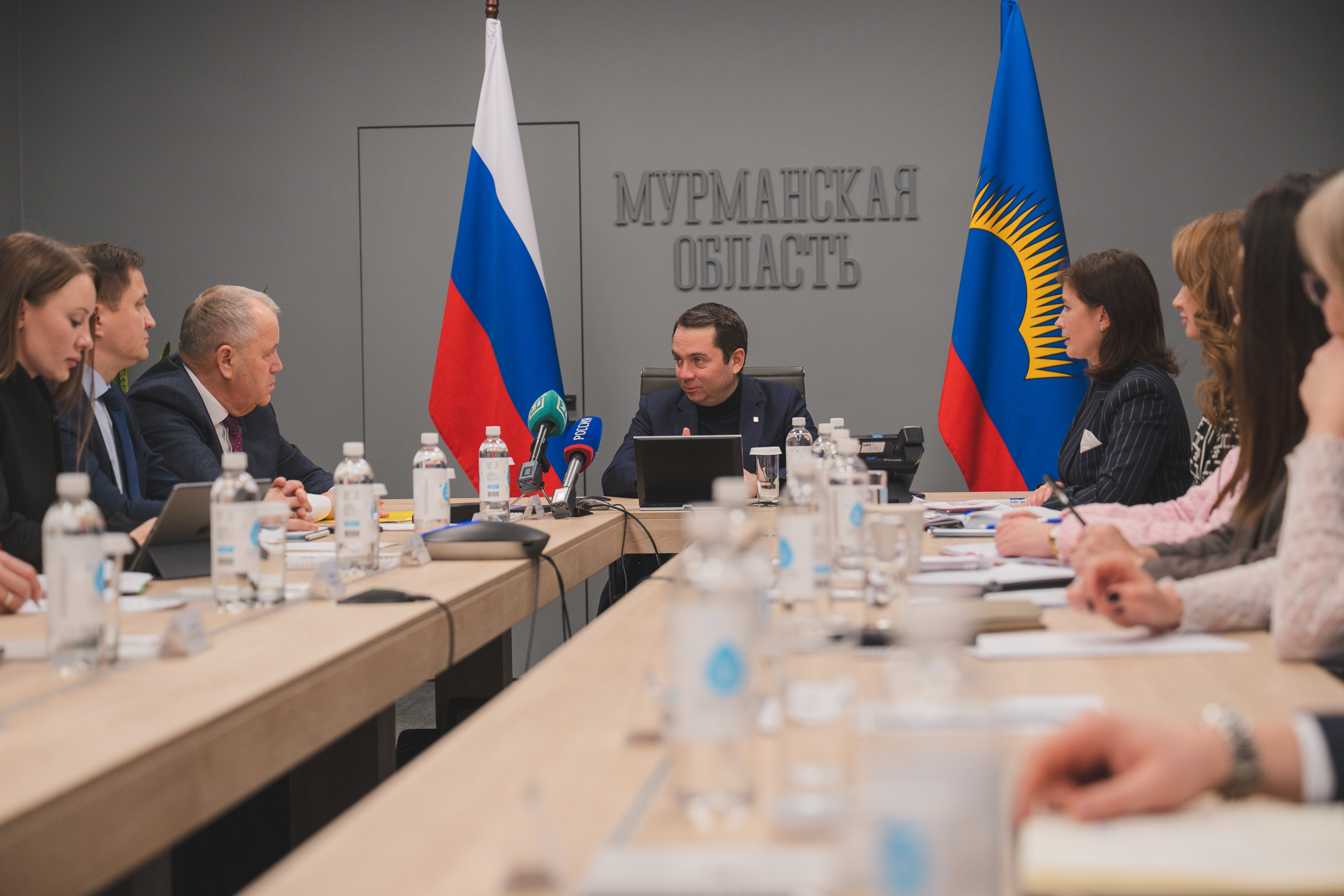 Единовременную губернаторскую выплату к Новому году получат все работники бюджетной сферы Мурманской области