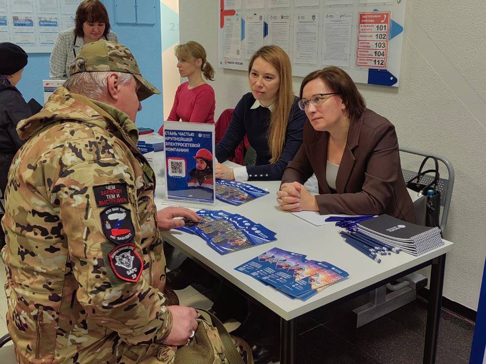 Почти половина обратившихся в службу занятости Заполярья участников СВО нашли работу 