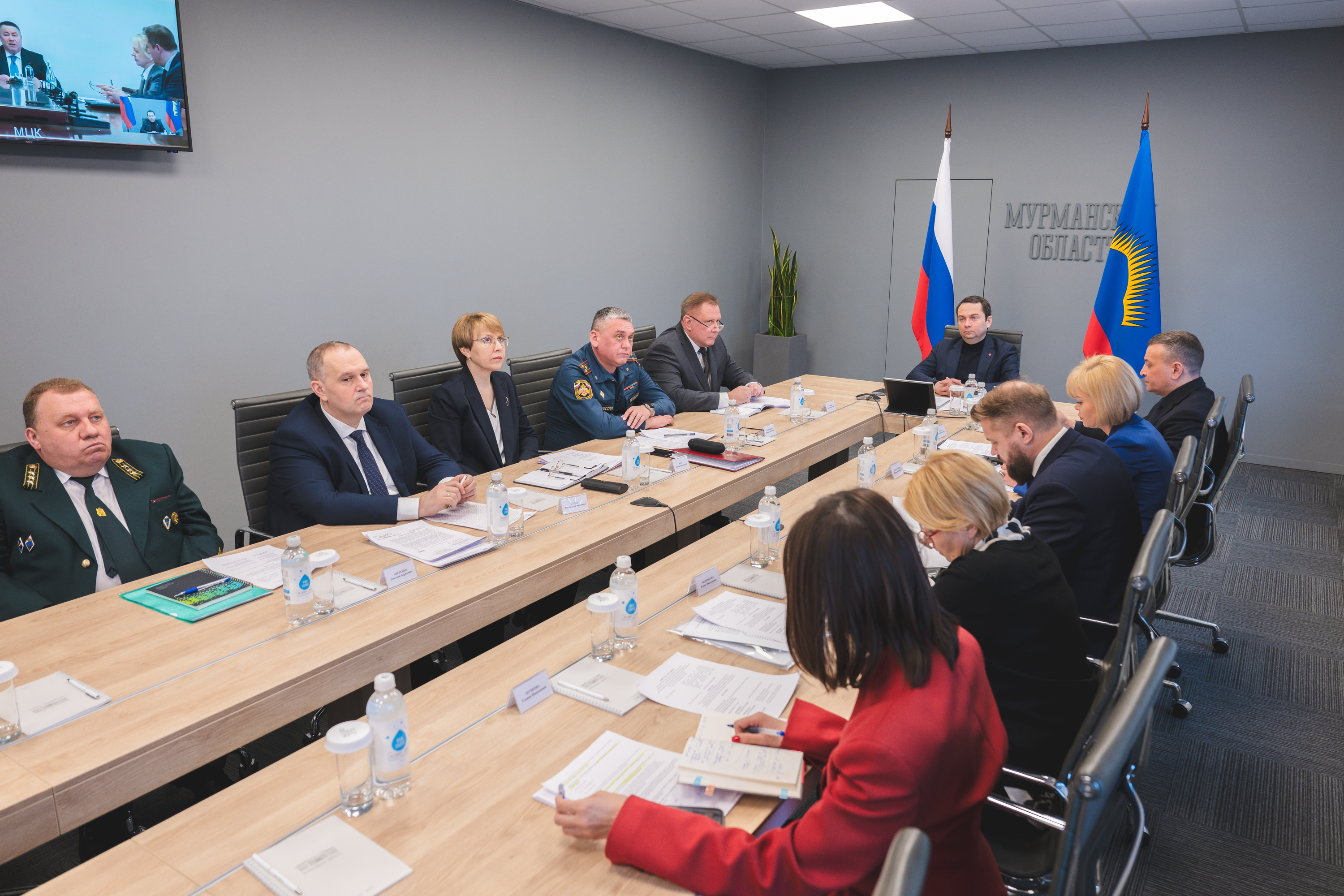 Мурманская область готовится к весеннему половодью и пожароопасному периоду-2026: губернатор Андрей Чибис принял участие в заседании профильной комиссии под руководством полпреда СЗФО Игоря Рудени