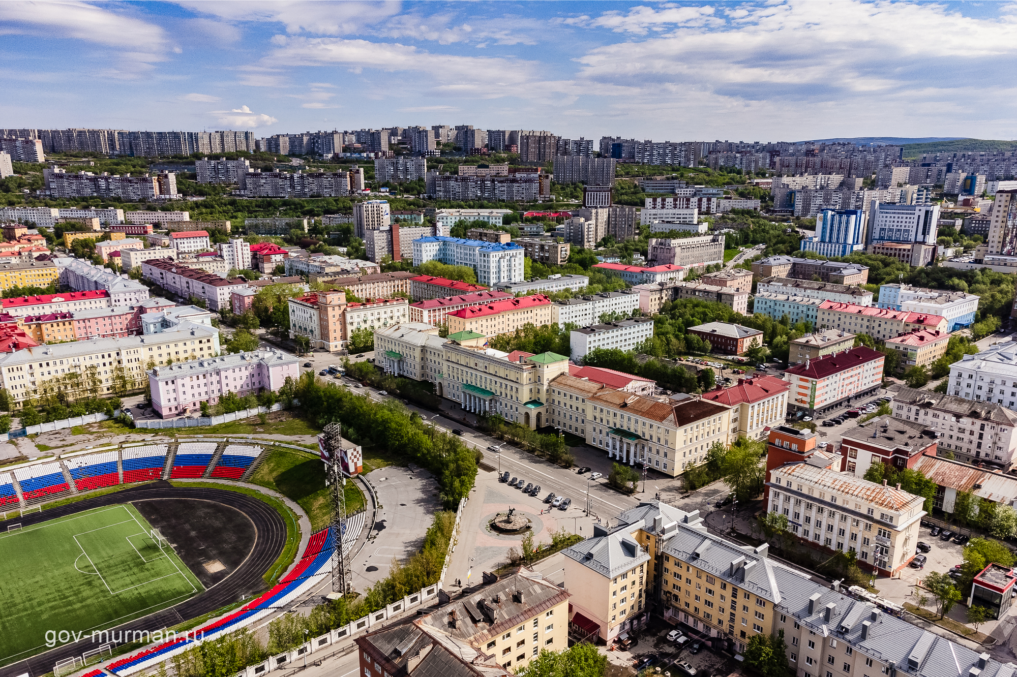 Самозанятые могут получить до 200 тысяч рублей на возмещение части затрат